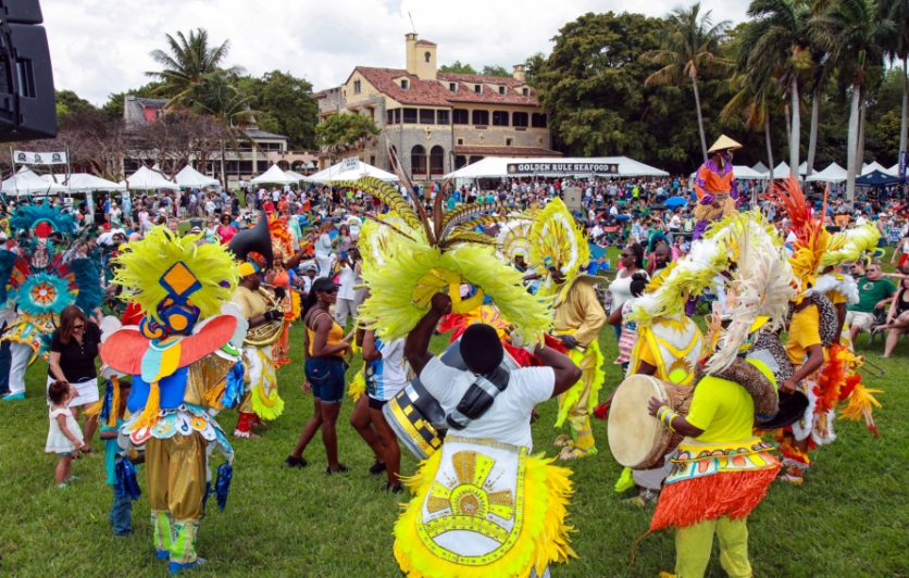 Bahamian Junkanoo entertain the crowds