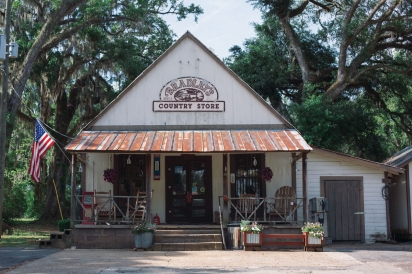 Bradley's Country Store 