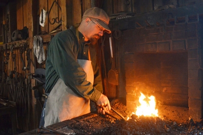 Blacksmithing classes at Barberville Pioneer Settlement 