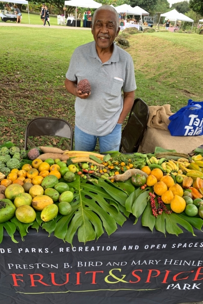 Fritz talks about tropical fruits at Fruit and Spice Park