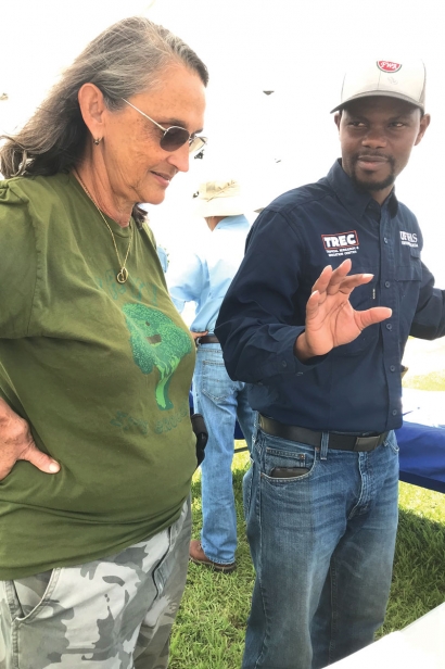 Bee Heaven Farm’s Margie Pikarsky, who grows Jamaican pumpkin and a Puerto Rican calabaza on her farm, talks with Geoffrey Meru of TREC.