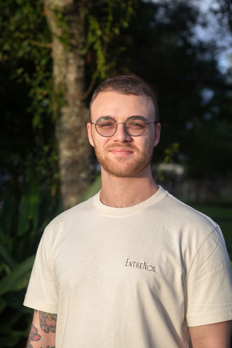 Chef Evan Burgess of EntreNos